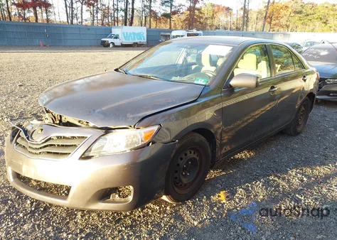 2010 Toyota Camry Le from USA, damaged, VIN 4T1BF3EK0AU032052